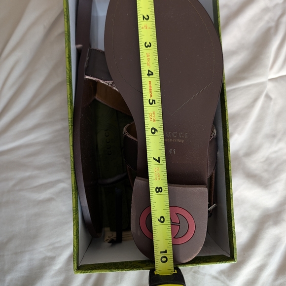 Gucci Brown Sandals with Gold Accents - Picture 10 of 11